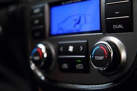 C&oacute; thể chỉnh tay hoặc để điều h&ograve;a hoạt động tự động nhưng điều quan trọng l&agrave; phải kiểm tra kỹ trước khi vận h&agrave;nh. Ảnh: ST