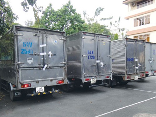 Vụ bu&ocirc;n lậu h&agrave;ng hiệu &Yacute;: Khởi tố th&ecirc;m 2 nh&acirc;n vi&ecirc;n hải quan
