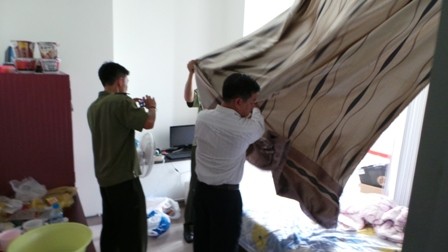 Thanh tra bất ngờ đột k&iacute;ch ph&ograve;ng kh&aacute; APOLLO