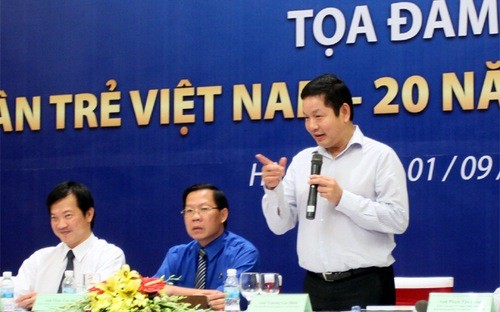 Doanh nh&acirc;n Trương Gia B&igrave;nh nhấn mạnh vai tr&ograve; truyền cảm hứng v&agrave; thổi b&ugrave;ng ch&iacute; kh&iacute; của Hội Doanh nh&acirc;n trẻ - Ảnh TT.