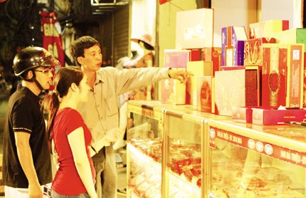 L&agrave;m b&aacute;nh Trung thu si&ecirc;u đắt chỉ để lấy danh 1