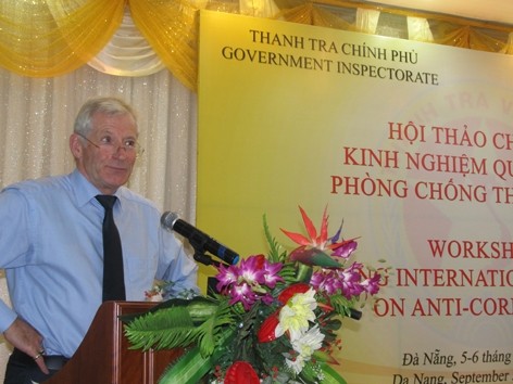 &Ocirc;ng Alan Doig: &ldquo;Lấy lại t&agrave;i sản tham nhũng l&agrave; ưu ti&ecirc;n số 1&rdquo;