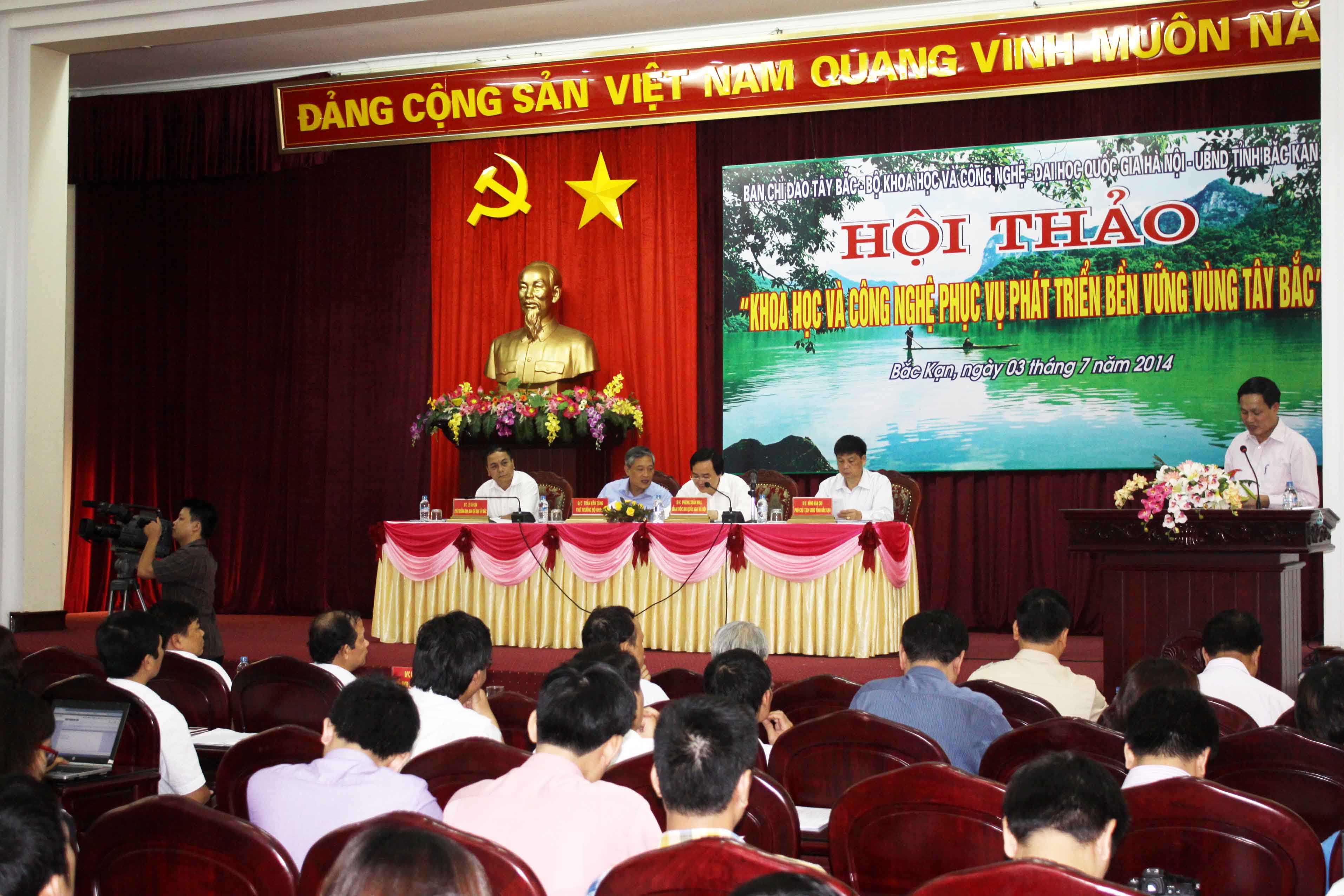 ph&aacute;t triển khoa học v&ugrave;ng T&acirc;y Bắc
