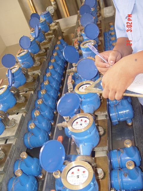Đ&atilde; c&oacute; 3.231 đồng hồ đo nước lạnh được kiểm định tại Trung t&acirc;m Kỹ thuật TCĐLCL Tr&agrave; Vinh 
