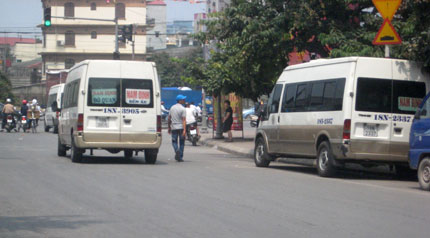 Nhiều nh&agrave; xe bỏ bến ch&iacute;nh chạy bến c&oacute;c