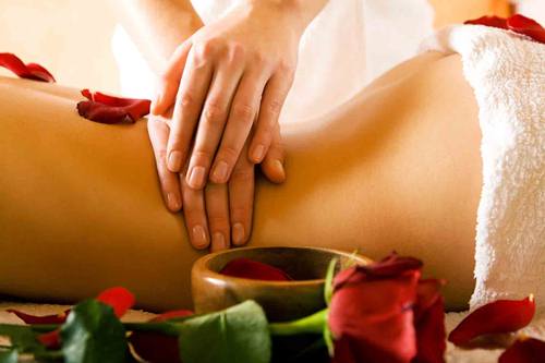Massage l&agrave; liệu ph&aacute;p giải tỏa mệt mỏi hiệu quả nhưng cũng ẩn chứa nhiều nguy cơ (ảnh minh họa)