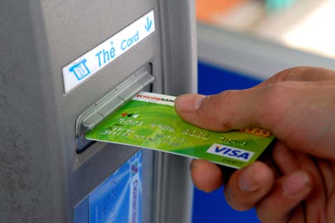 Tăng lượng giao dịch bằng thẻ ATM Tăng lượng giao dịch bằng thẻ ATM