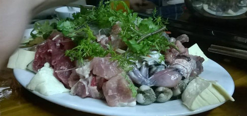 Thịt ếch l&agrave; m&oacute;n ăn được nhiều người ưa chuộng