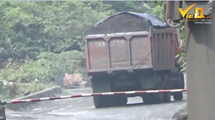 xe qu&aacute; tải ở quảng ninh