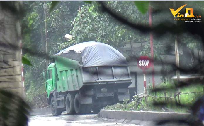 xe qu&aacute; tải ở quảng ninh
