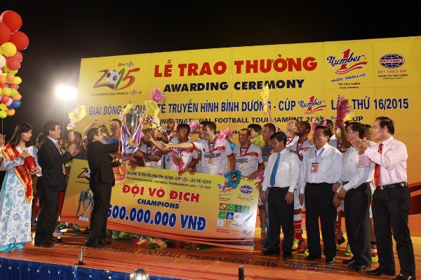 trao thuong