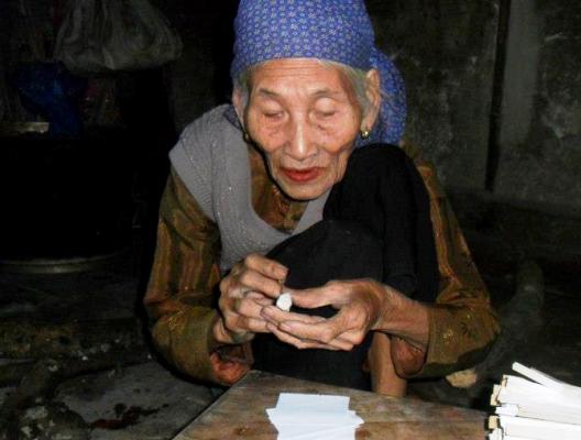Thực hư việc ăn trầu mắc bệnh ung thư?