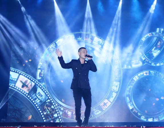 ca sỹ Ho&agrave;ng Hải