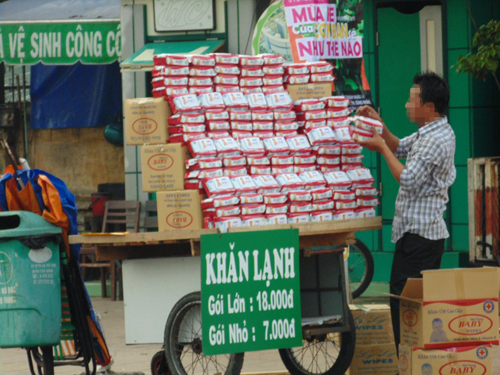 Mắc bệnh v&igrave; khăn ướt gi&aacute; rẻ