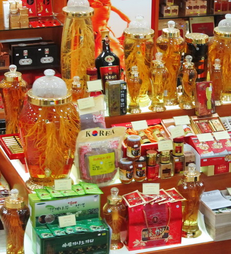 Linh chi được quảng c&aacute;o &ldquo;xuất xứ H&agrave;n Quốc&rdquo; tại cửa h&agrave;ng tự chọn si&ecirc;u thị Coop Mart L&yacute; Thường Kiệt