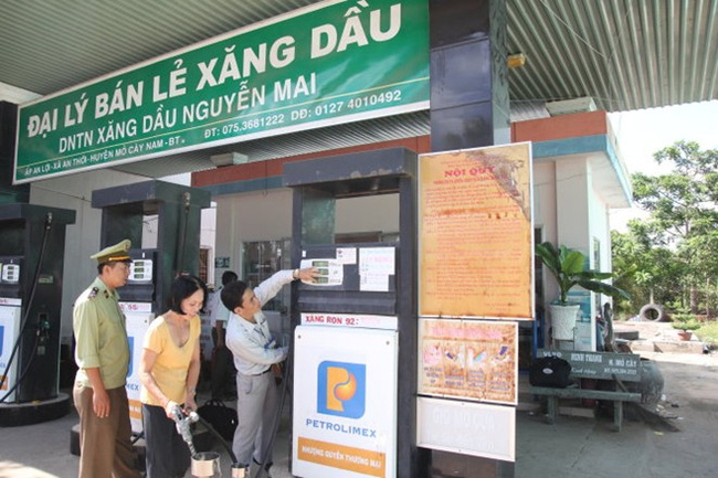 Ph&aacute;t hiện c&acirc;y xăng gian lận ở Bến Tre