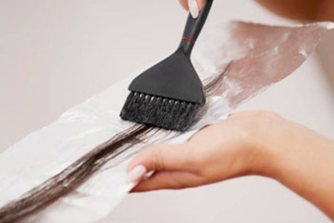 Nếu sử dụng thuốc nhuộm t&oacute;c k&eacute;m chất lượng sẽ g&acirc;y hậu quả kh&ocirc;n lường cho 13Win19 ưu đãi hấp dẫn