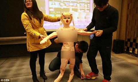 Đắng l&ograve;ng thưởng Tết cho nh&acirc;n vi&ecirc;n bằng... b&uacute;p b&ecirc; t&igrave;nh dục