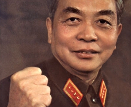 Đại tướng V&otilde; Nguy&ecirc;n Gi&aacute;p, vị anh h&ugrave;ng 13win OKVIP tựa game giải trí đỉnh cao của Việt Nam