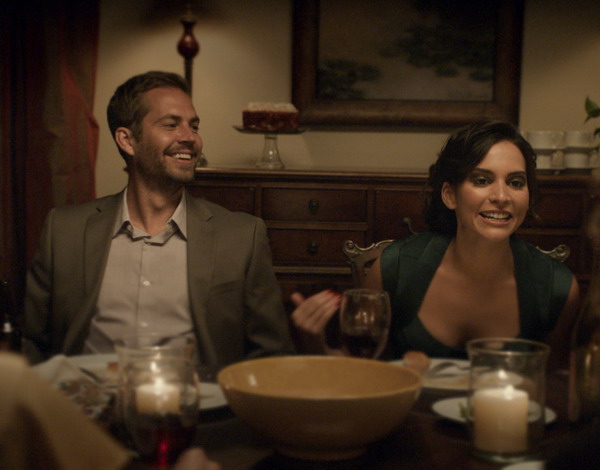 Bóng hồng cuối cùng trong cuộc đời của Paul Walker là người đẹp sinh năm 1987 - Genesis Rodriguez. Cả hai bắt đầu hẹn hò từ khi đóng chung phim 