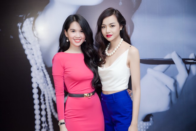 iều Ngân nổi bật với phong cách hiện đại.