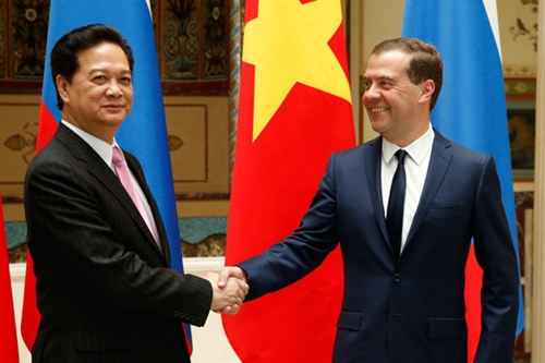 131106_vietnam russia