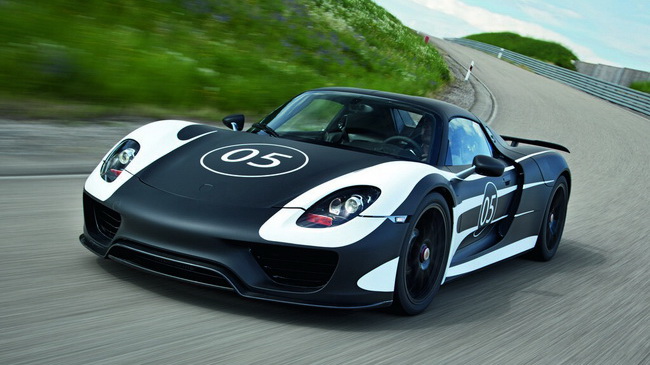  Đến nay, đây vẫn được coi là một trong những siêu xe tuyệt vời nhất của Porsche, một biểu tượng trong thế giới siêu xe thập niên đầu của thế kỷ 21. 