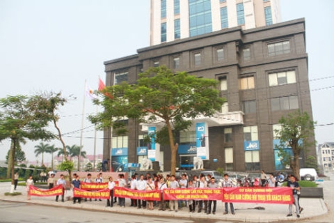 Thoi gian gan day lien tuc co phan anh ve van de dn an bot dien tich can ho