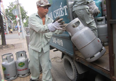 Gia gas tang dot biet tu thang 11