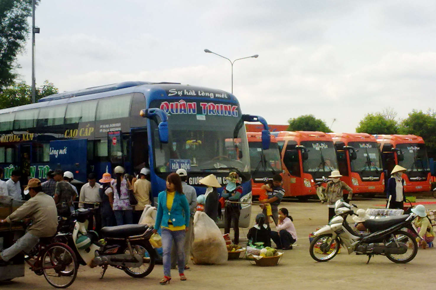 Bến xe dịp tết