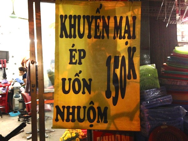 Lat tay chieu lam toc khuyen mai