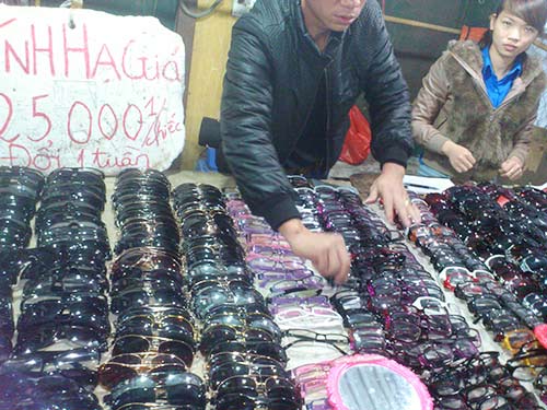 V&agrave;i chục ng&agrave;n một cặp 