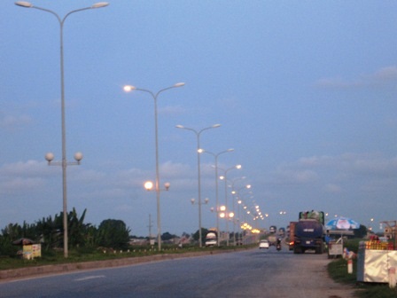 Lang phi dien nang o Viet Nam qua lon