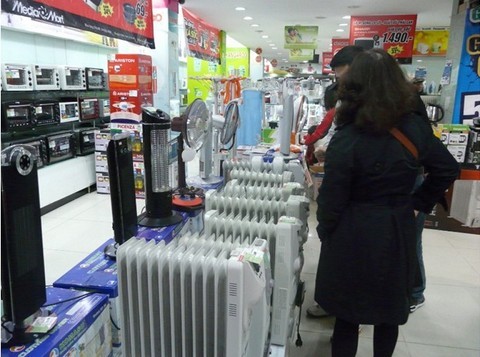 Thị trường m&aacute;y sấy, sưởi đắt kh&aacute;ch