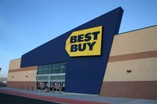8. Best Buy, điểm: 29,8%, điểm so với năm 2012: Giảm 11%