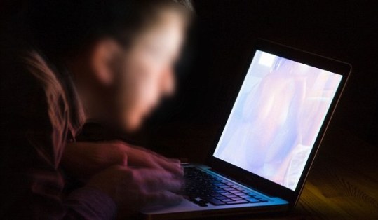 Web đen tung ho&agrave;nh, kh&oacute; quản l&yacute;