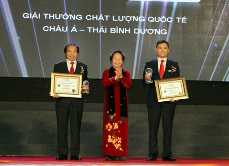 Giải thưởng ch&acirc;u &Aacute; - Th&aacute;i B&igrave;nh Dương