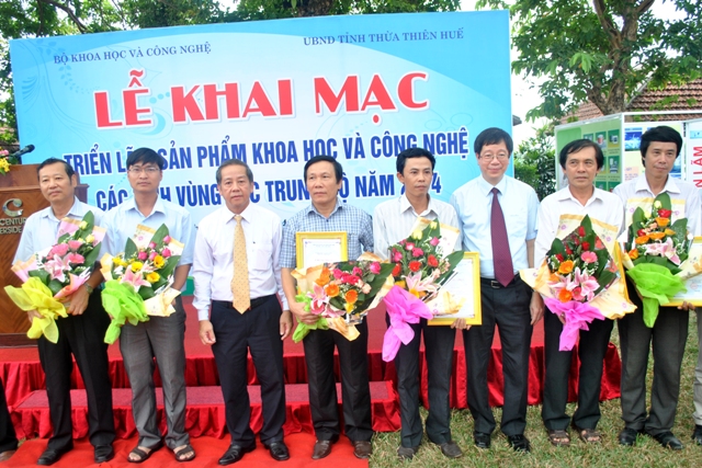 Giao ban v&ugrave;ng Bắc Trung Bộ