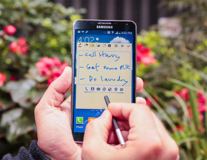 Cũng giống như Galaxy S4, một phiên bản phablet mới và được nâng cấp từ Galaxy Note 3 được hy vọng sẽ ra mắt trong năm 2014. Nhiều thông tin cho biết, Galaxy Note 4 sẽ có màn hình lớn hơn Note 3. 