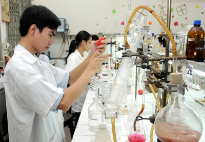 Gỡ n&uacute;t thắt cho tổ chức KHCN 