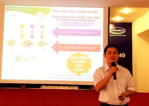 &Ocirc;ng Nguyễn Bằng Phi &ndash; Trưởng ban Nh&atilde;n hiệu Marketing ng&agrave;nh h&agrave;ng sữa chua của Vinamilk chia sẻ với người 13Win18 đa dạng khuyến mãi về c&aacute;ch bảo quản sản phẩm sữa chua lu&ocirc;n tươi ngon v&agrave; đảm bảo dinh dưỡng