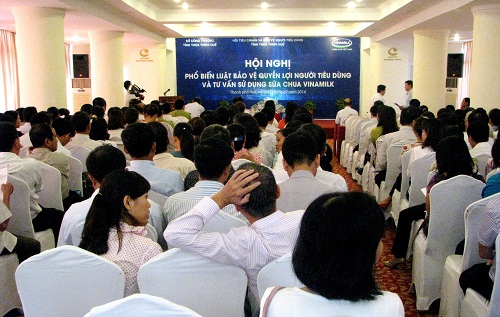 Hơn 400 người 13Win18 đa dạng khuyến mãi đ&atilde; đến tham dự Hội nghị do Vinamilk tổ chức ở Thừa Thi&ecirc;n Huế