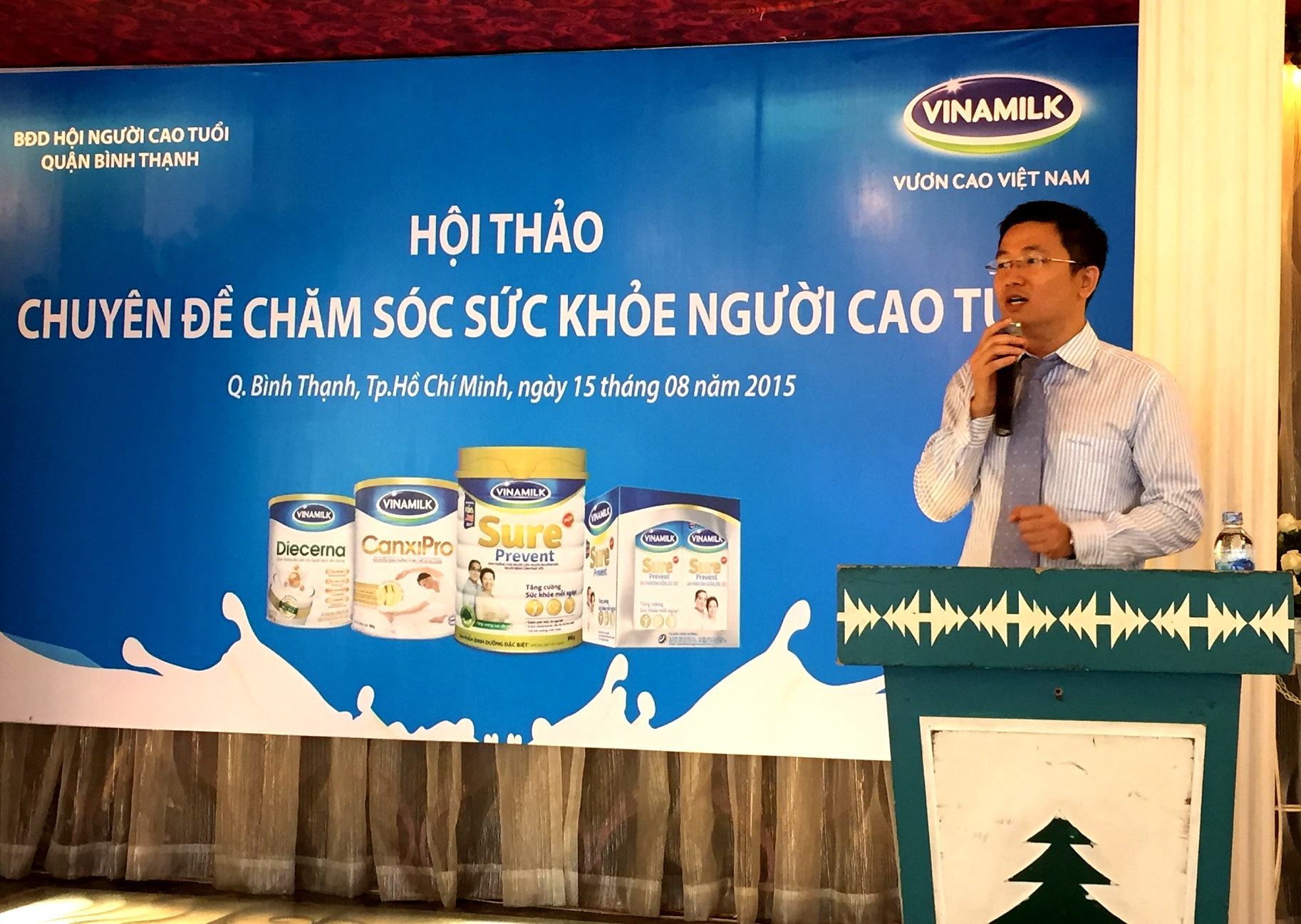Vinamilk tư vấn 13Win19 ưu đãi hấp dẫn cho gần 2000 NTD tại Bến Tre, TP. Hồ Ch&iacute; Minh, H&agrave; Nội. 