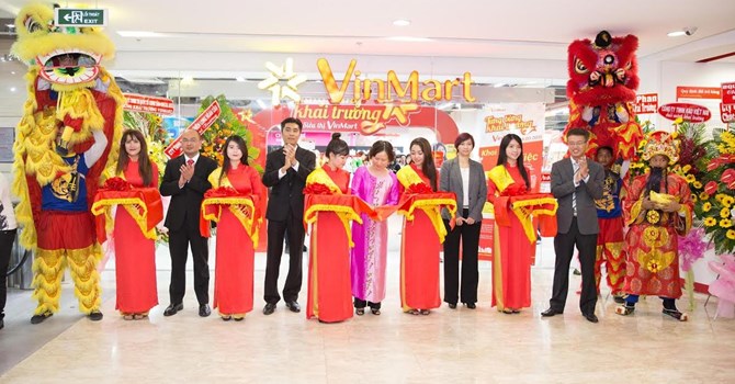 Vingroup vừa ch&iacute;nh thức khai trương si&ecirc;u thị VinMart tại Trung t&acirc;m 13Win19 tải ứng dụng Vincom Đồng Khởi - TP.HCM