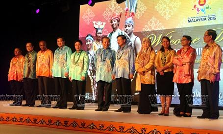 Trưởng đoàn các nước tại Hội nghị hẹp Bộ trưởng Ngoại giao ASEAN. Trưởng đoàn các nước tại Hội nghị hẹp Bộ trưởng Ngoại giao ASEAN.