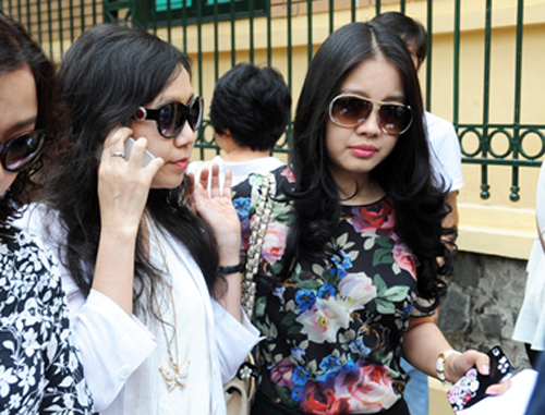 Vợ Bầu Ki&ecirc;n xinh đẹp