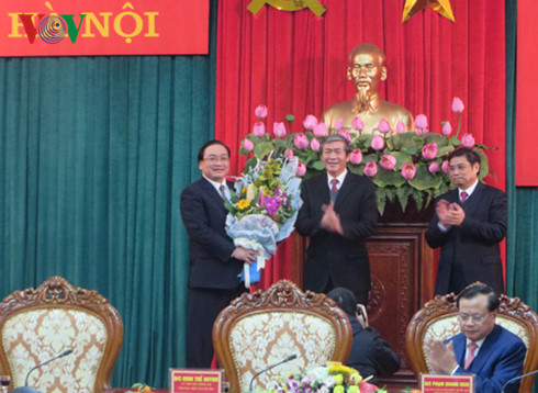 Bộ Chính trị phân công ông Hoàng Trung Hải làm Bí thư Thành ủy Hà Nội Bộ Chính trị phân công ông Hoàng Trung Hải làm Bí thư Thành ủy Hà Nội