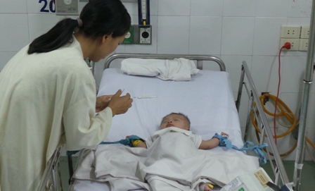 B&eacute; Ph&aacute;t tại bệnh viện Nhi đồng I