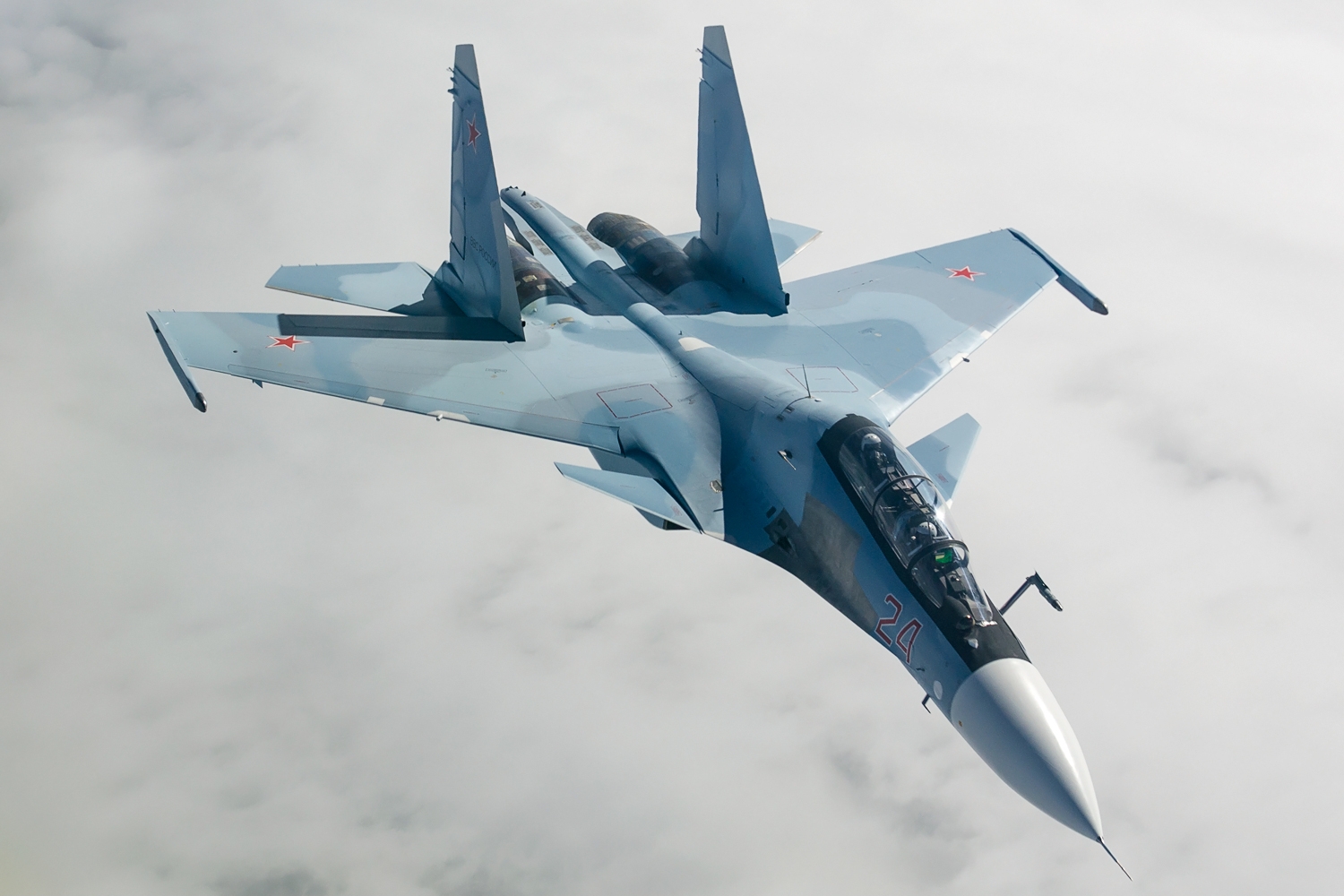 Các chiến đấu cơ Su-30SM là một trong số các loại máy bay mà Không quân Nga triển khai cho chiến dịch không kích phiến quân IS ở Syria. Các chiến đấu cơ Su-30SM là một trong số các loại máy bay mà Không quân Nga triển khai cho chiến dịch không kích phiến quân IS ở Syria.