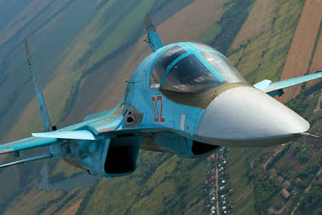 M&aacute;y bay Su-34 được trang bị nhiều vũ kh&iacute; qu&acirc;n sự hiện đại